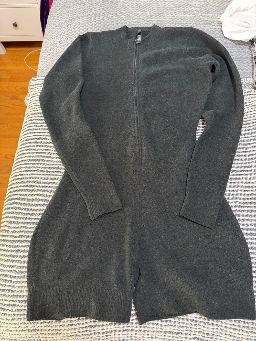SKIMS Black Long-Sleeve Zip-Front Knit onesie